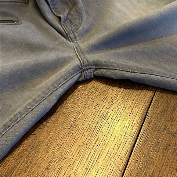 Lucky Brand Women's Charlie Super Skinny Gray Jeans with Zippers. Sz 10 EUC - Picture 12 of 12